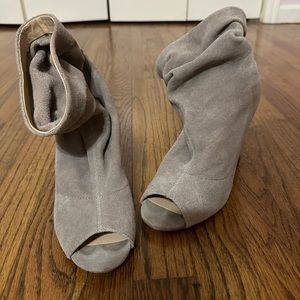 Light gray suede peep toe bootie